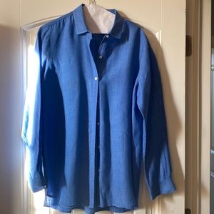 JMcLaughlin blue linen button down blouse. Size Large. Non smoking home.